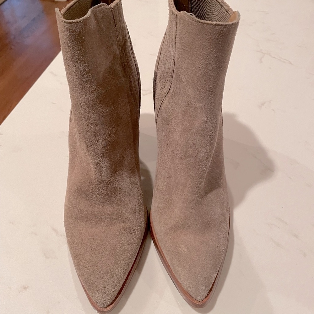 Marc Fisher Alva pointy toe bootie sz 7.5